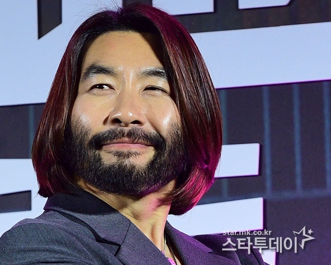 Noh Hong-chul erinnert sich an Angriff durch Fremden: „Er schlug mich, als wolle er mich töten“