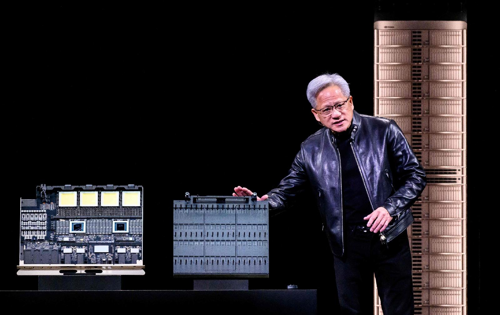 Nvidia affiche +65% de revenus, mais la rémunération de Jensen Huang baisse de 27%