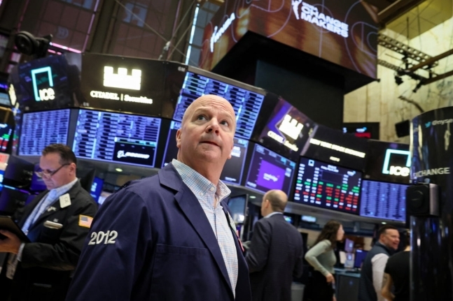 U.S.-China Summit Opens as New York Stocks Rise, Dow and Nasdaq Up 0.51%