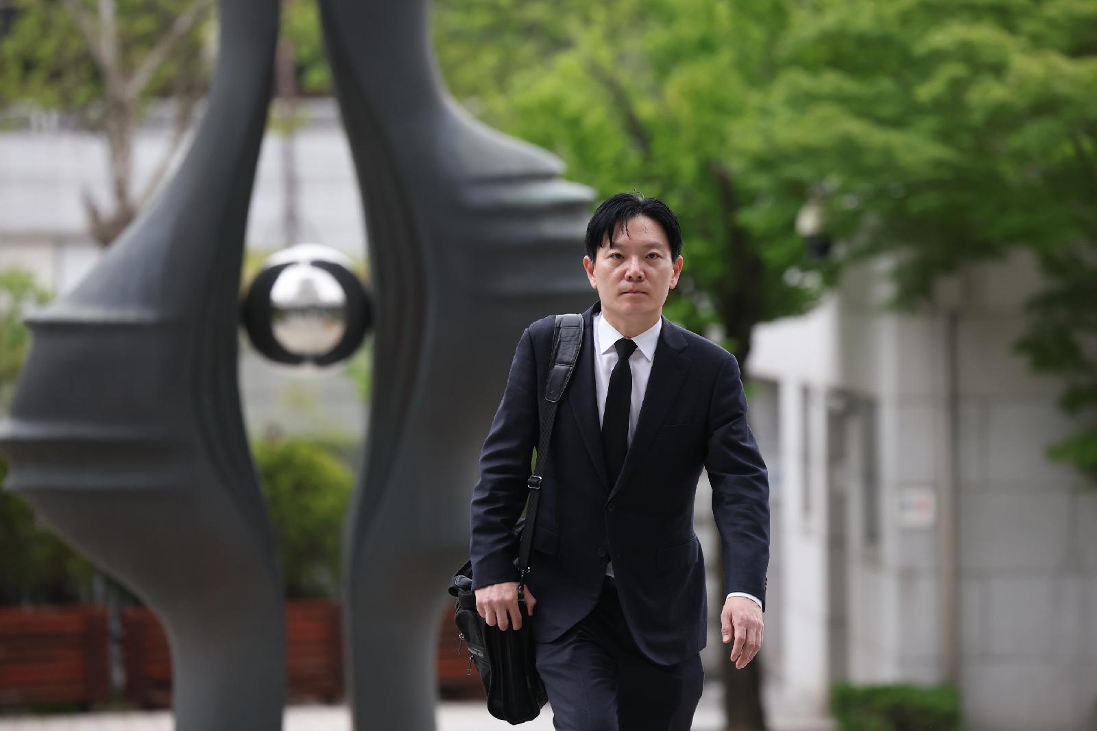 Oberstaatsanwaltschaft beantragt Suspendierung von Park Sang-yong; Demokraten begrüßen Schritt